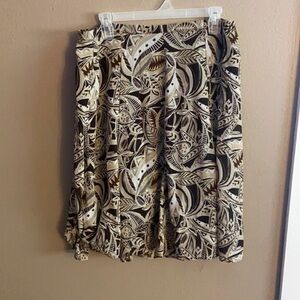 𝅺knee length skirt